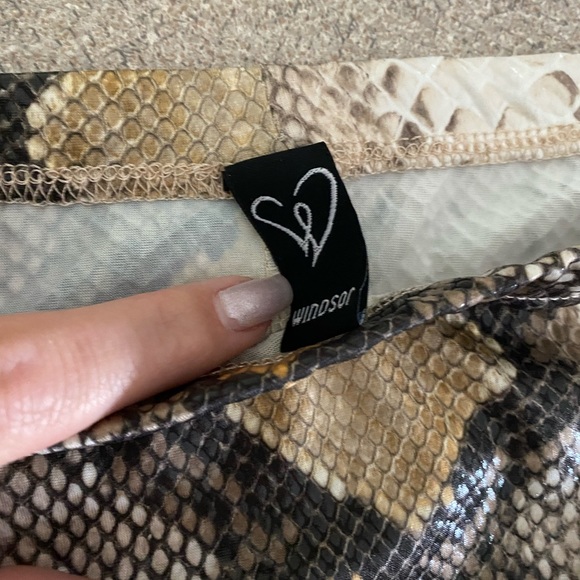 Windsor Snakeskin High-Waisted Pencil Skirt w/Slit - Picture 2 of 3